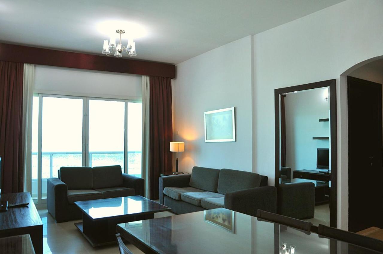 Care Holiday Homes Apartments Barsha Heights Дубай Экстерьер фото