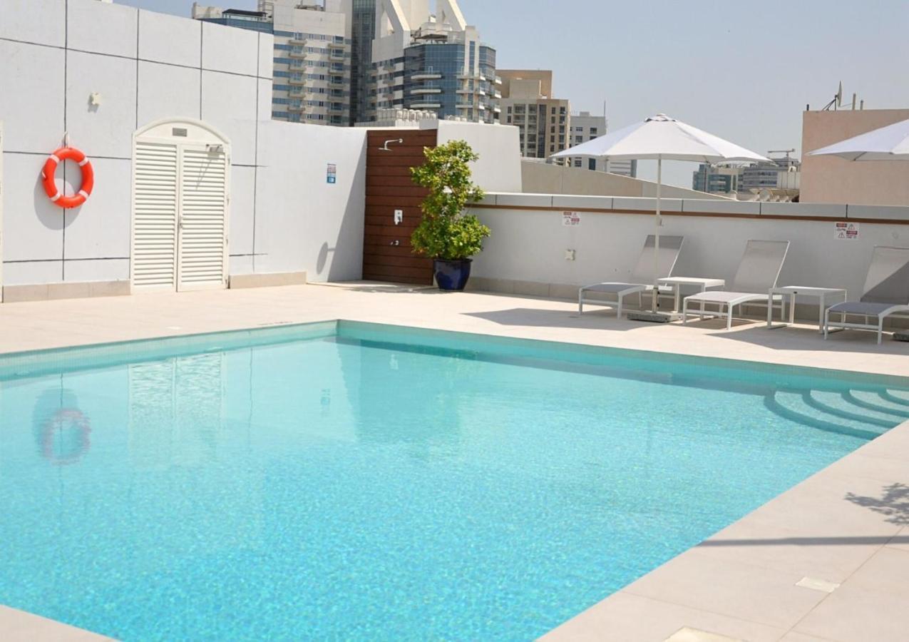 Care Holiday Homes Apartments Barsha Heights Дубай Экстерьер фото